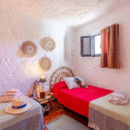 Cuevas La Solana Honorata *