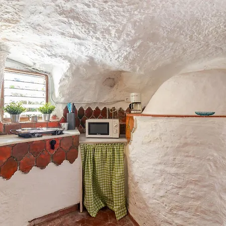 Cuevas La Solana Honorata Juncalillo