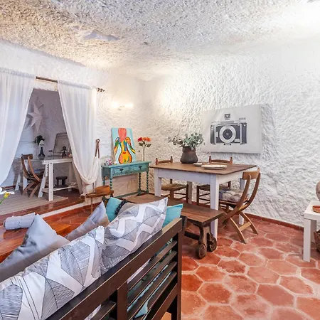 Cuevas La Solana Honorata Luxury tent